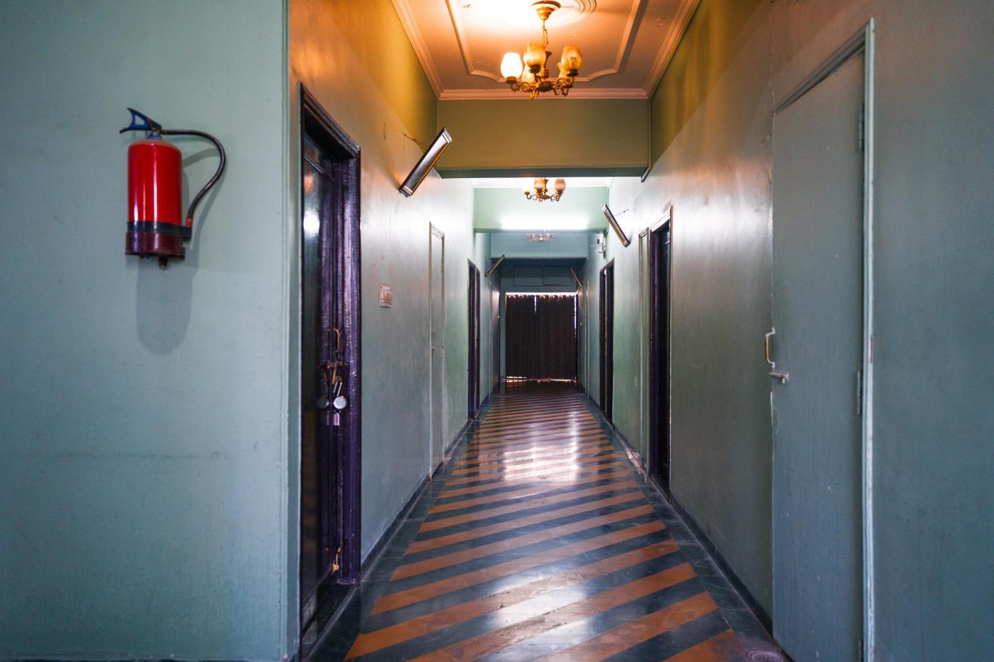 Hotel Girdhar Mahal Indaur Exteriér fotografie