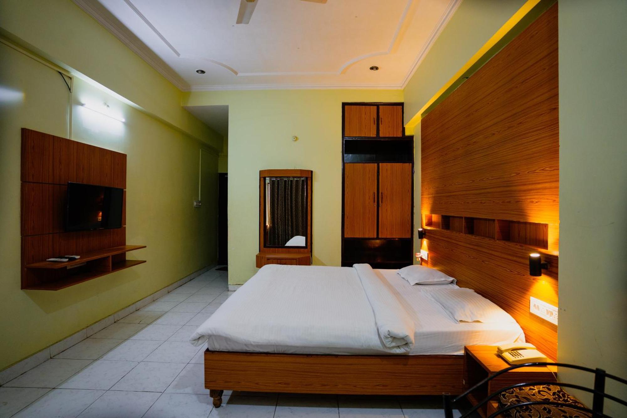 Hotel Girdhar Mahal Indaur Exteriér fotografie