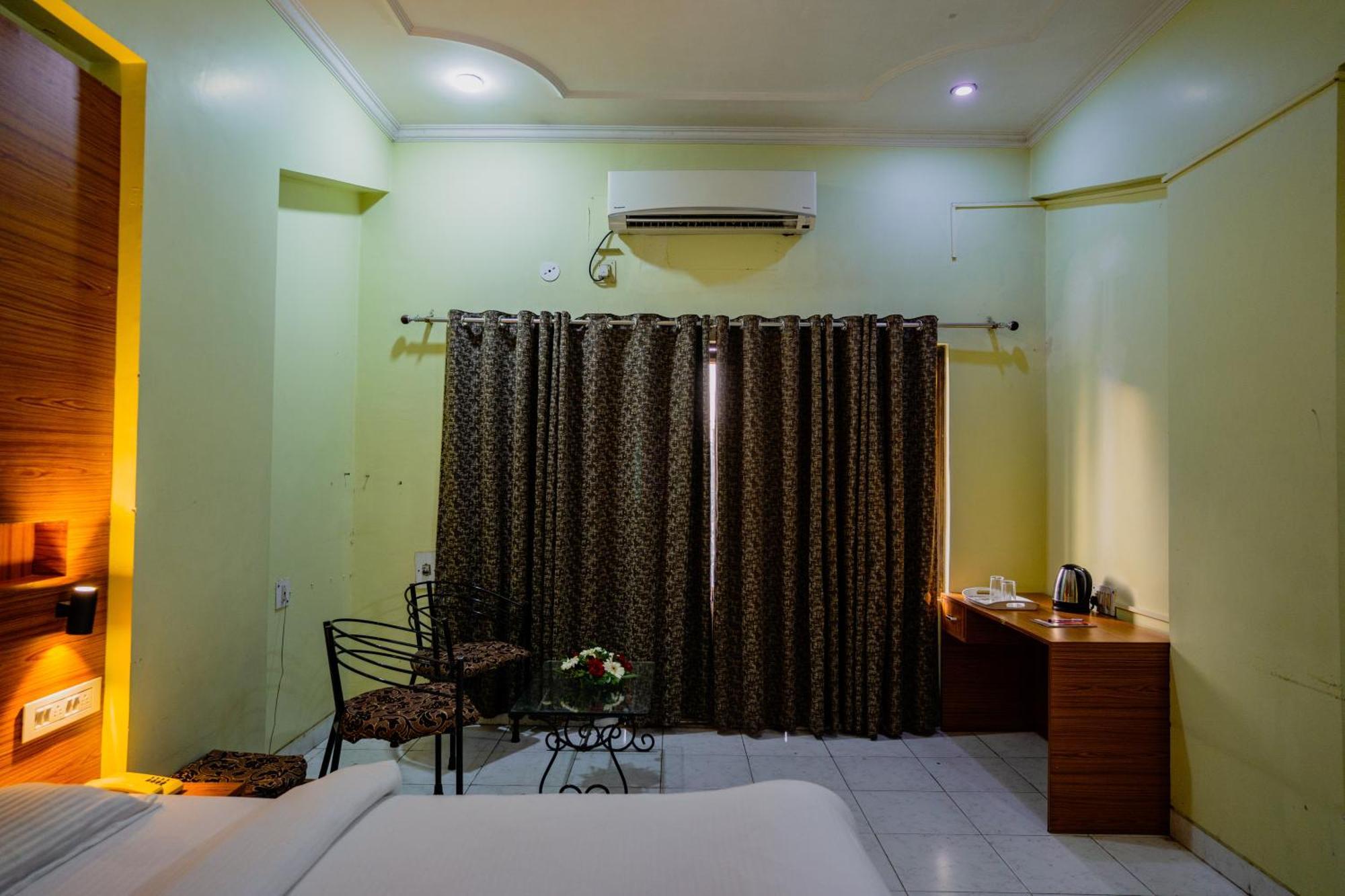 Hotel Girdhar Mahal Indaur Exteriér fotografie