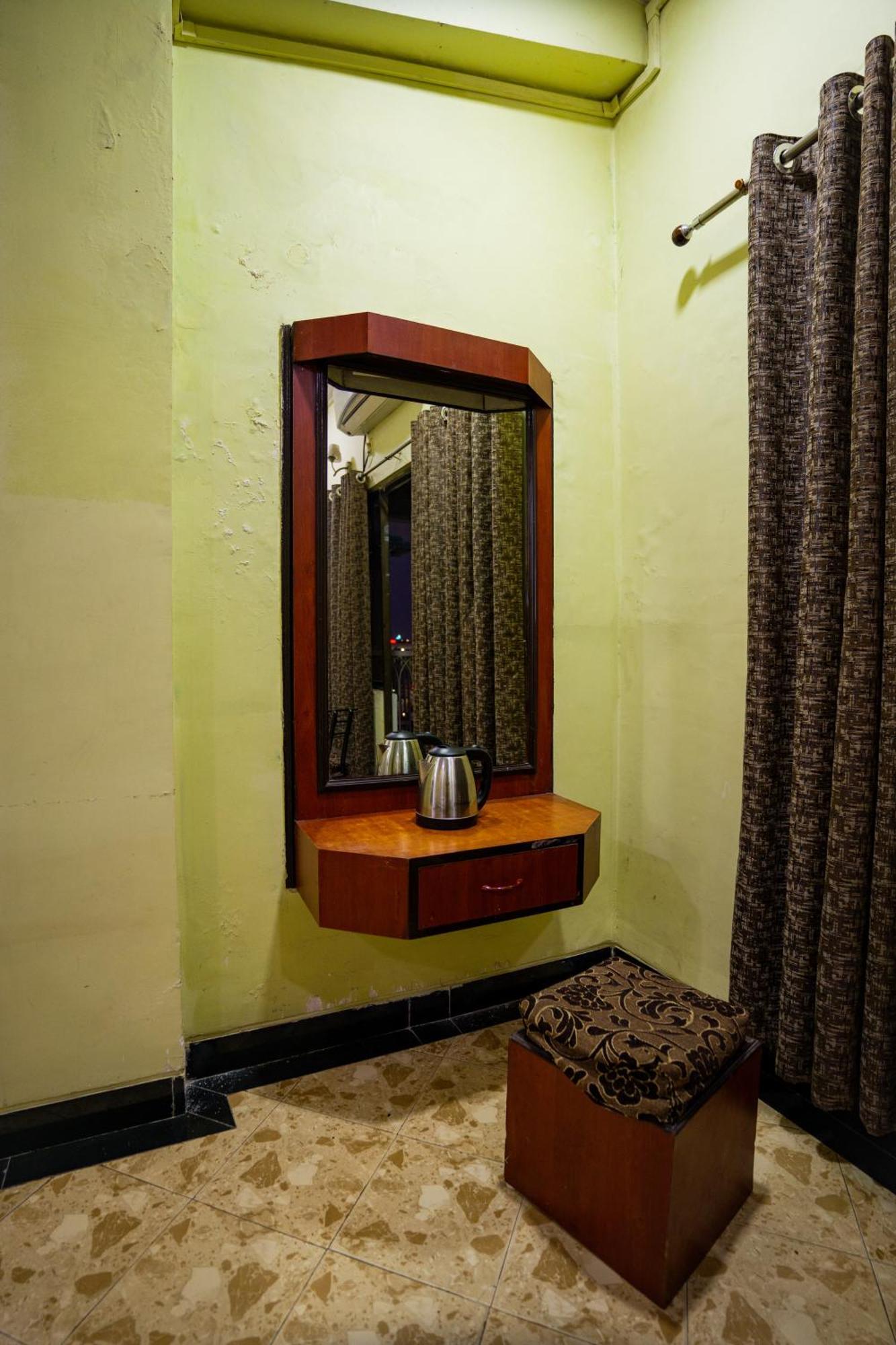 Hotel Girdhar Mahal Indaur Exteriér fotografie
